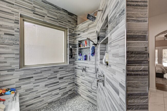Building Photo - Stunning Fully Remodeled 5-Bedroom Home with Private Pool, FREE SOLAR INCLUDED, Huge Loft, Solar ...