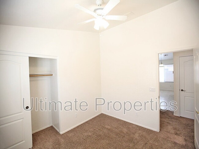 Building Photo - 5921 S 249th Dr