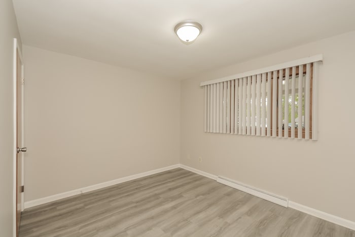 Building Photo - 610 Marview Terrace