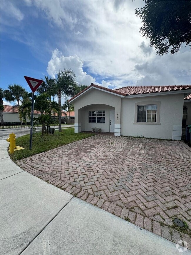 Building Photo - 18172 SW 109th Pl