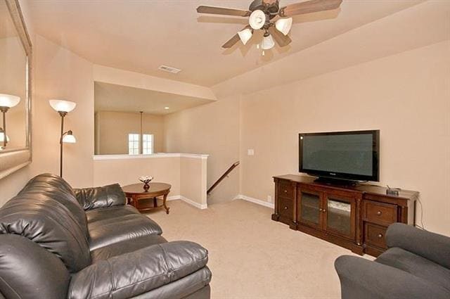 Building Photo - 859 Llano Dr