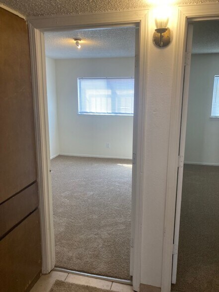 Building Photo - 2608 Muriel St NE