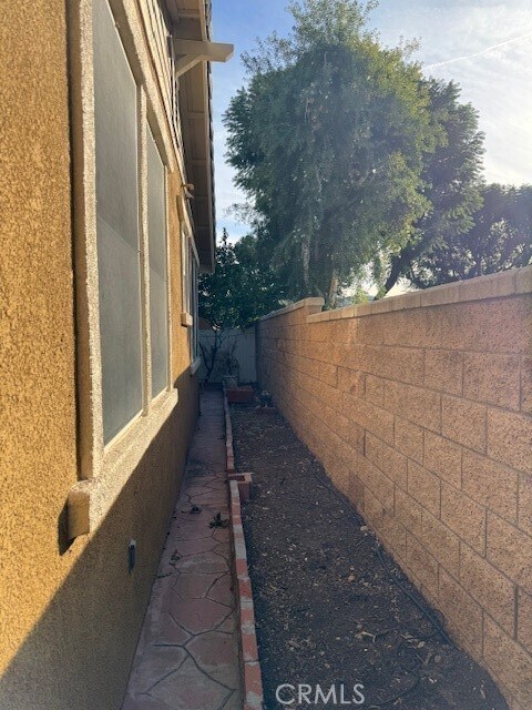 Building Photo - 11012 Ragsdale Rd