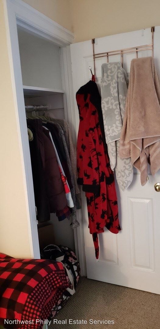 Building Photo - 22 N Sylvania Ave