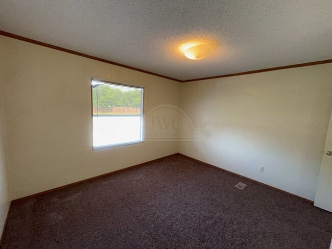 Building Photo - 3100 Cantabrian Dr