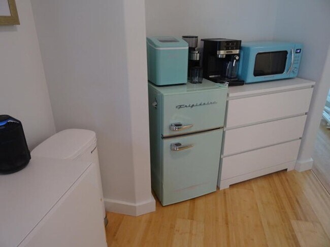 Building Photo - 930 Rambling Dr Cir