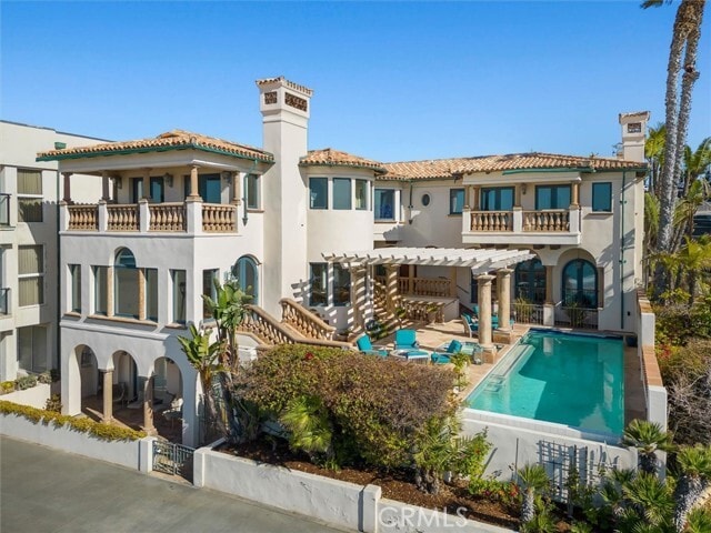 Building Photo - 1500 The Strand