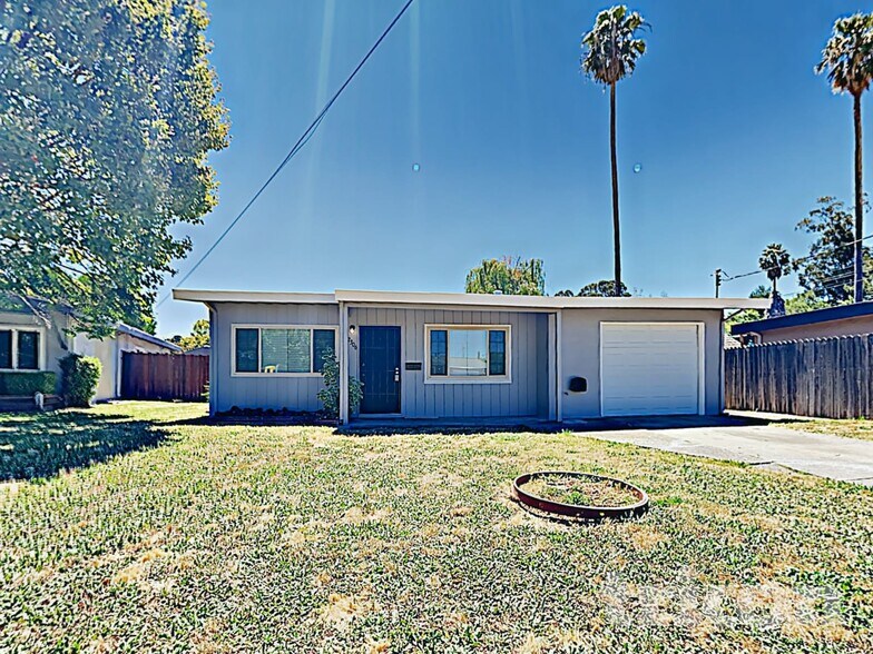Building Photo - 2306 Tennent Ct
