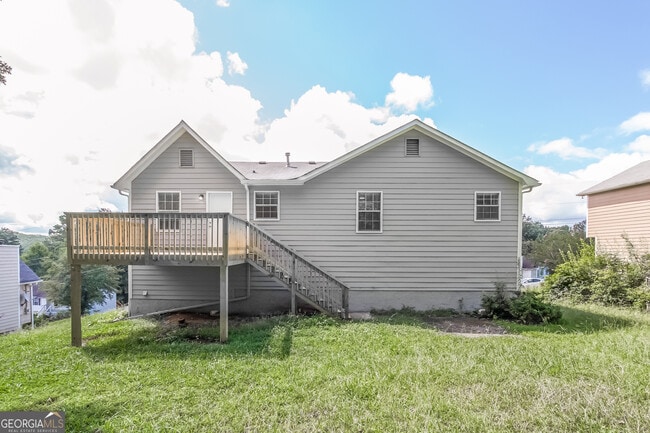 Building Photo - 219 Hampton Dr