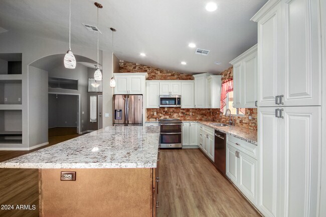 Building Photo - 11365 E Downing Cir