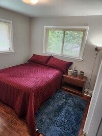 Building Photo - 1 Private Bedroom 1 Shared Bathroom