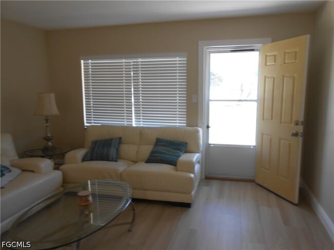 Building Photo - 357 Joel Blvd