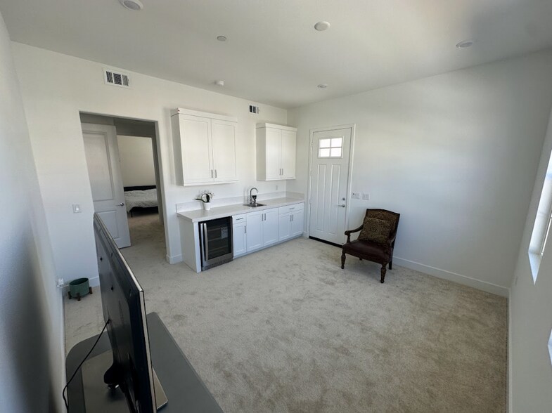 Building Photo - 24392 Calle La Roca