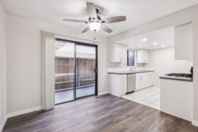 Building Photo - 507 E Cedar Ave