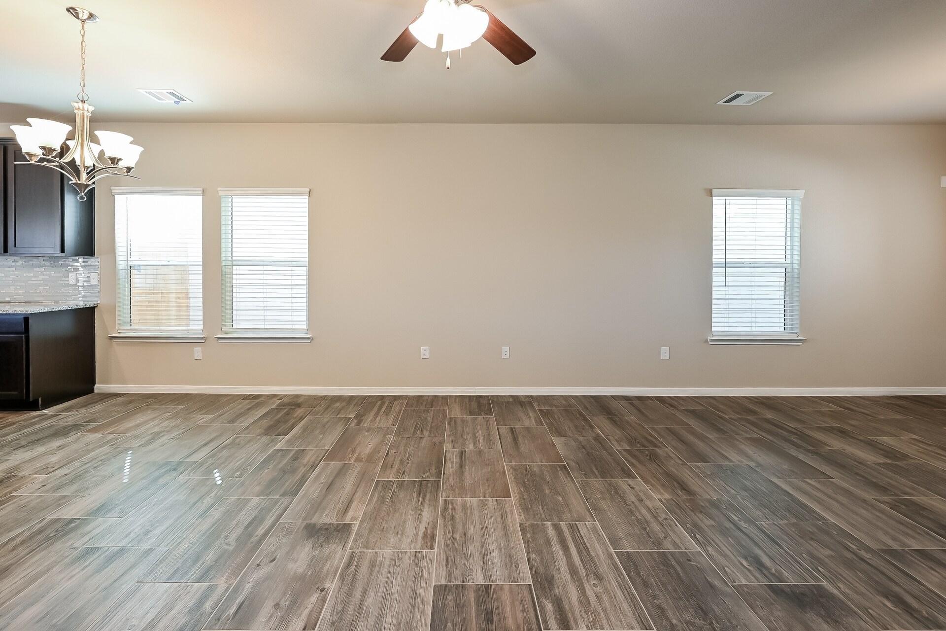 Building Photo - 7927 Cypress Country Dr