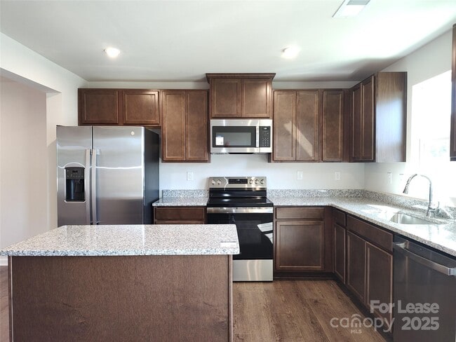 Building Photo - 8031 Sinnet Pl