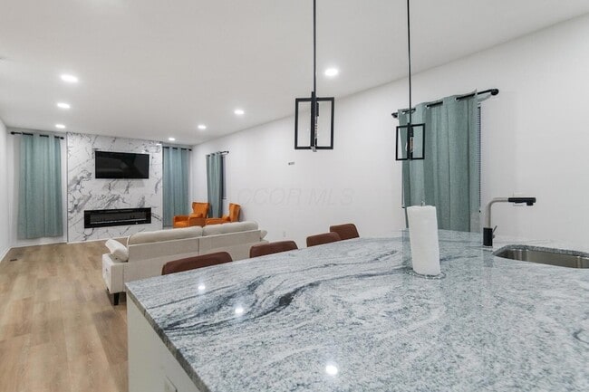 Building Photo - 150 N 22nd St