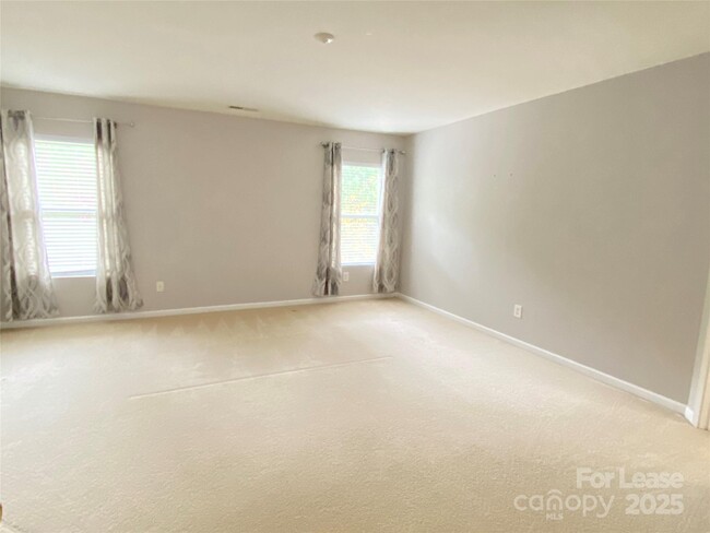 Building Photo - 7306 Lamplighter Close Dr