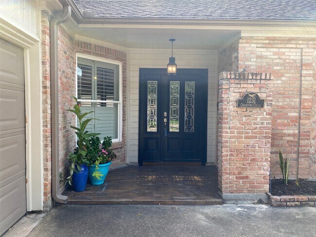 Building Photo - 1231 Creekford Cir