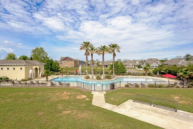 Building Photo - 9879 Volterra Ave