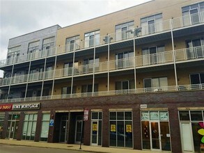 Building Photo - 2157 N Damen