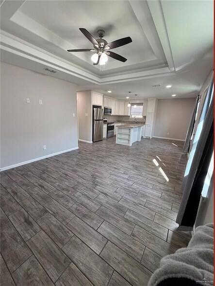 Building Photo - 1309 Alta Vista Dr