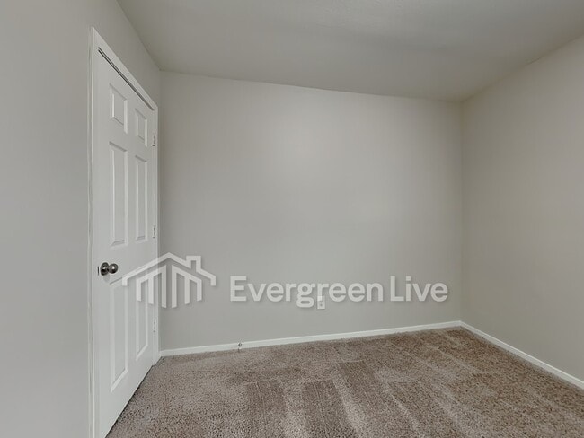 Building Photo - 3821 Glitterman Dr