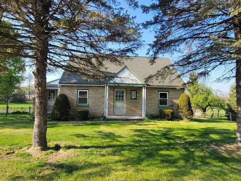 Building Photo - 848 Stone Hill Rd