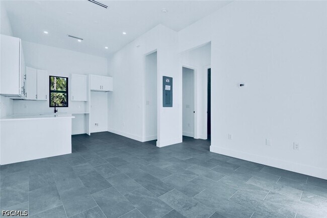Building Photo - 1603 East 14th Street