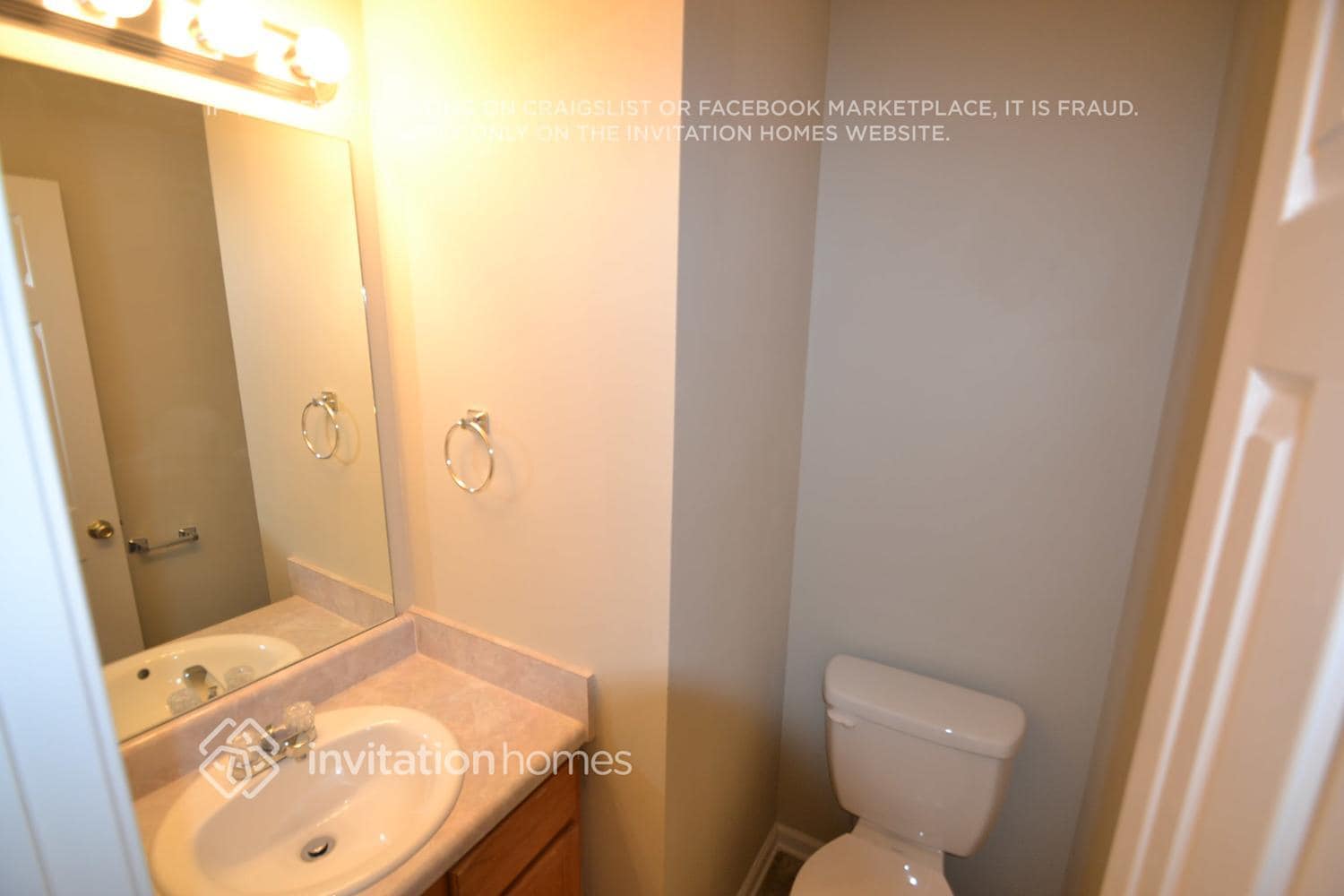 Building Photo - 2055 Registry Ct