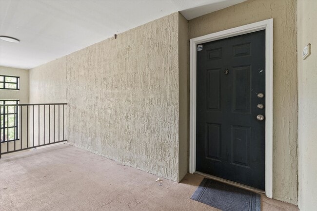 Building Photo - 3591 Kernan Blvd S