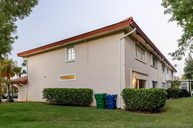 Building Photo - 8956 NW 38th Dr
