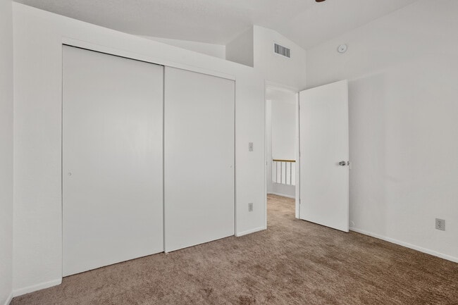 Building Photo - 9413 N Albatross Dr