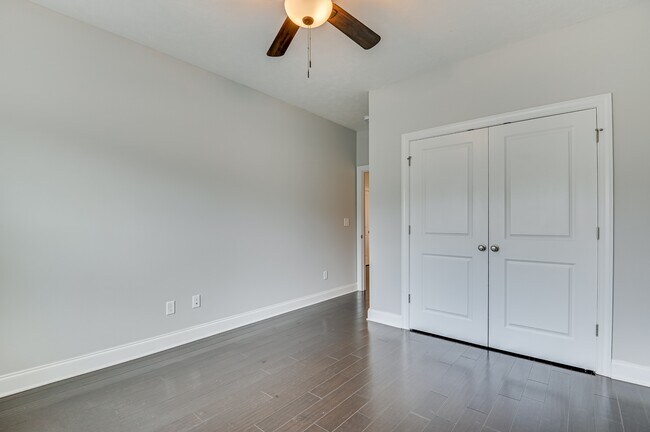 Building Photo - 5107 Heathbrook Dr