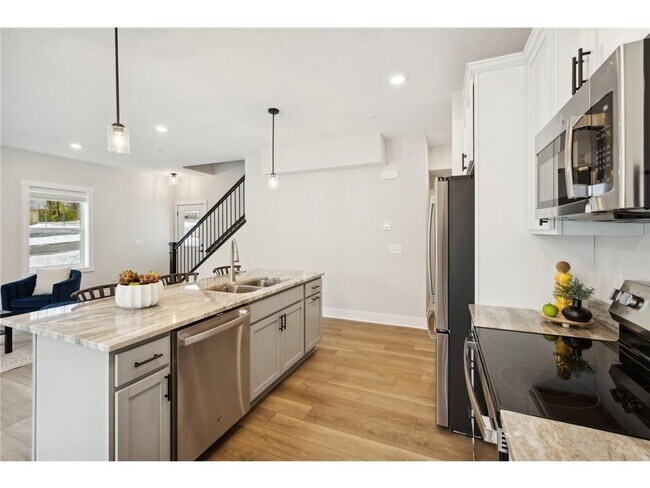 Building Photo - 3411 Douglas Dr N