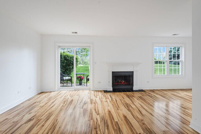 Building Photo - 11 Foxcroft Rd