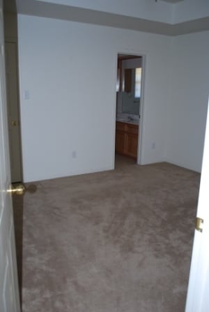 Building Photo - 910 Crymes Ln