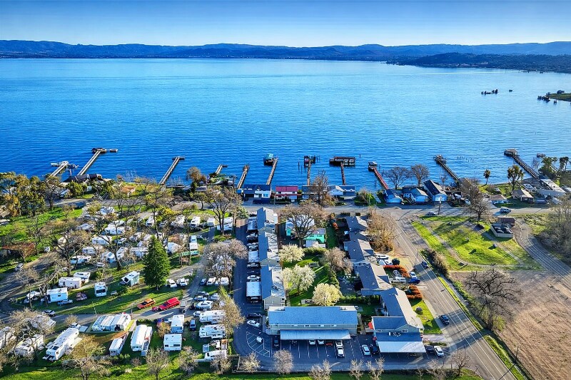 Building Photo - 6667 Blue Heron Dr