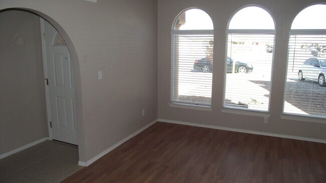 Building Photo - East El Paso 4 Bed Refrig A/C