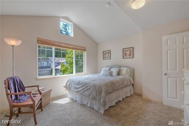 Building Photo - 3 br, 2.5 bath House - 22424 SE 244th St