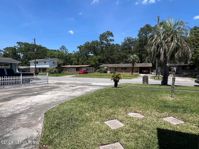 Building Photo - 6634 Kinlock Dr