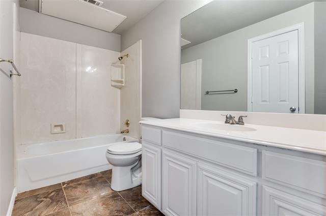 Building Photo - 2366 Southcourt Cir