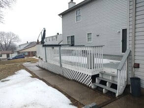 Building Photo - 107 Martha Ave