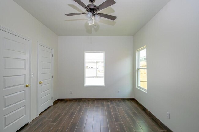 Building Photo - 3012 West Dr