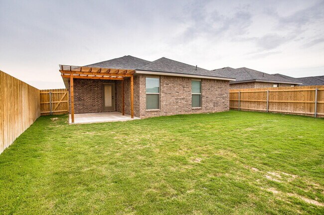 Building Photo - 13702 Avenue R