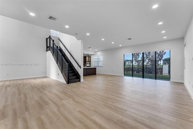 Building Photo - 16175 SW 136th Terrace