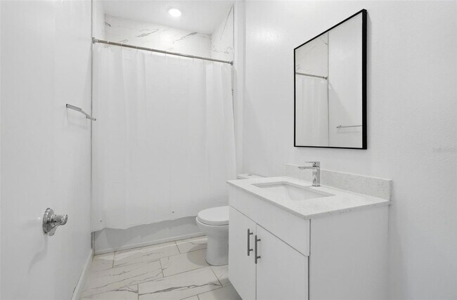 Building Photo - 285 Famagusta Dr
