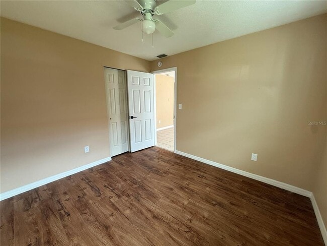 Building Photo - 7057 Sunset Dr S