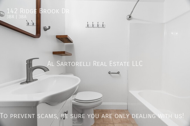 Building Photo - 142 Ridge Brook Dr