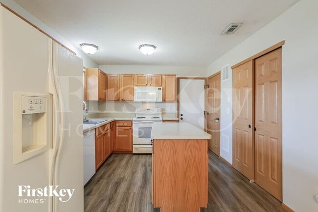 Building Photo - 142 Dowler Dr